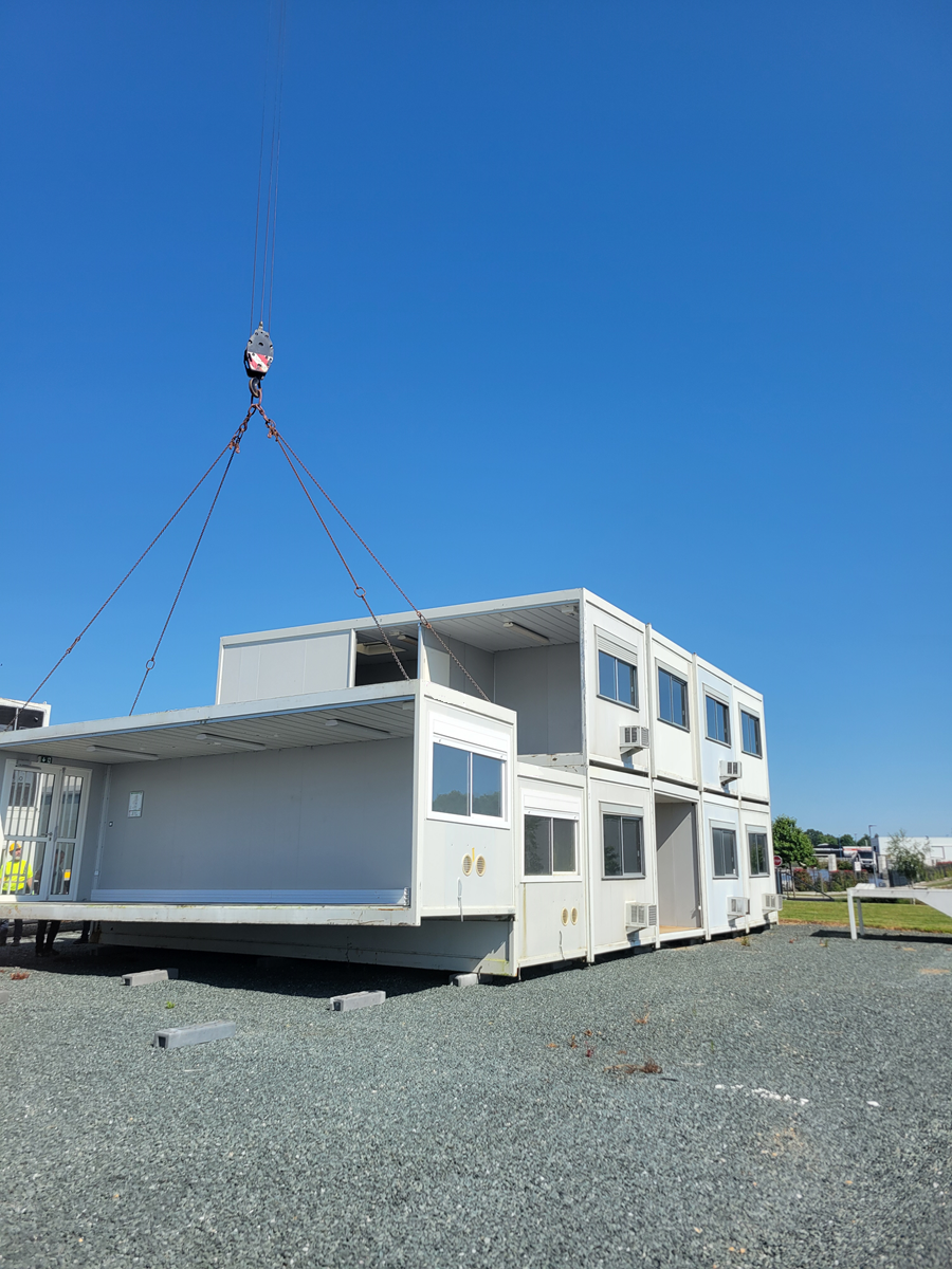 livraison des nouveaux bâtiments préfabriqués d'occasion sur notre parc modulaire